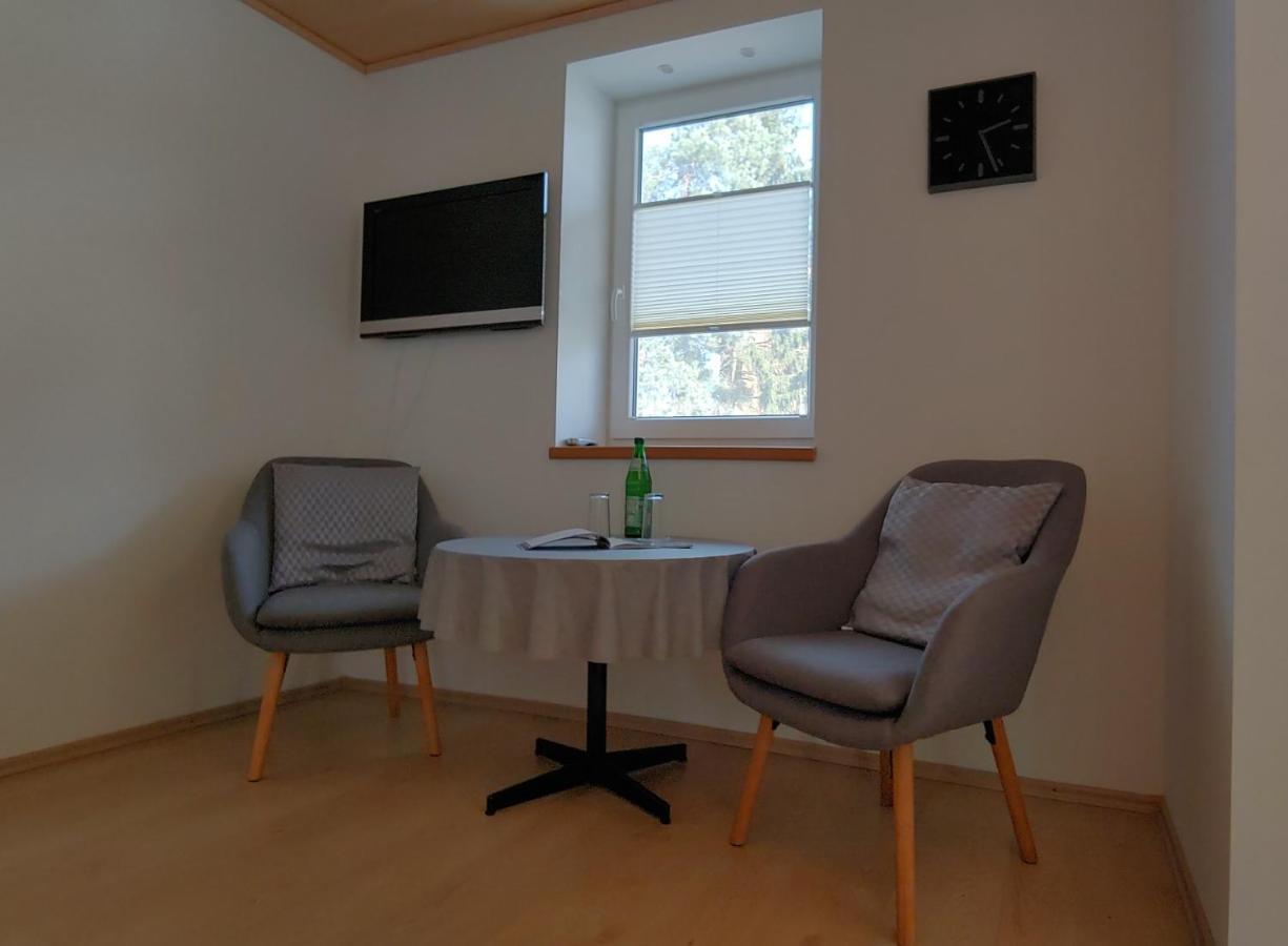 Moderne Ferienwohnungen Am Kurpark - Zentral, Ruhig & Nah Am Edersee 바트빌둔젠 외부 사진